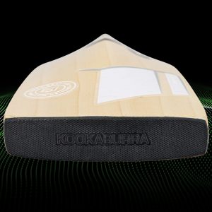 Kookaburra Ghost Pro 4.0 English Willow Cricket Bat toe and shape profile
